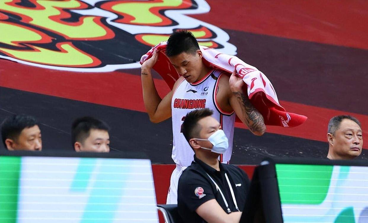 关于CBA季后赛赛程吃紧，波特兰开拓者国际比赛日更衣室发声，质疑声仍在，赛季目标并未改变的信息